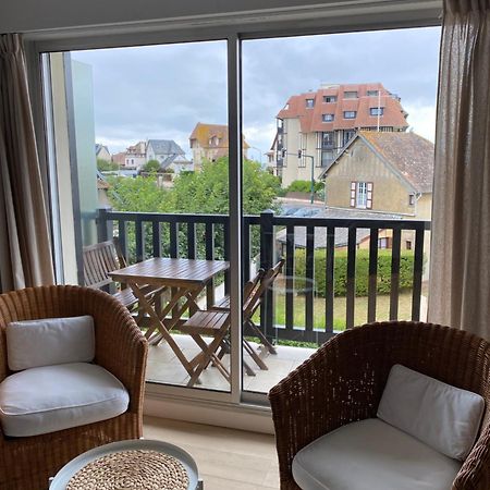 Appartement 65M2 Avec Balcon Vues Partielles Mer A 150M De La Plage Et Centre, Wifi Et Parking Prive Blonville-sur-Mer Esterno foto