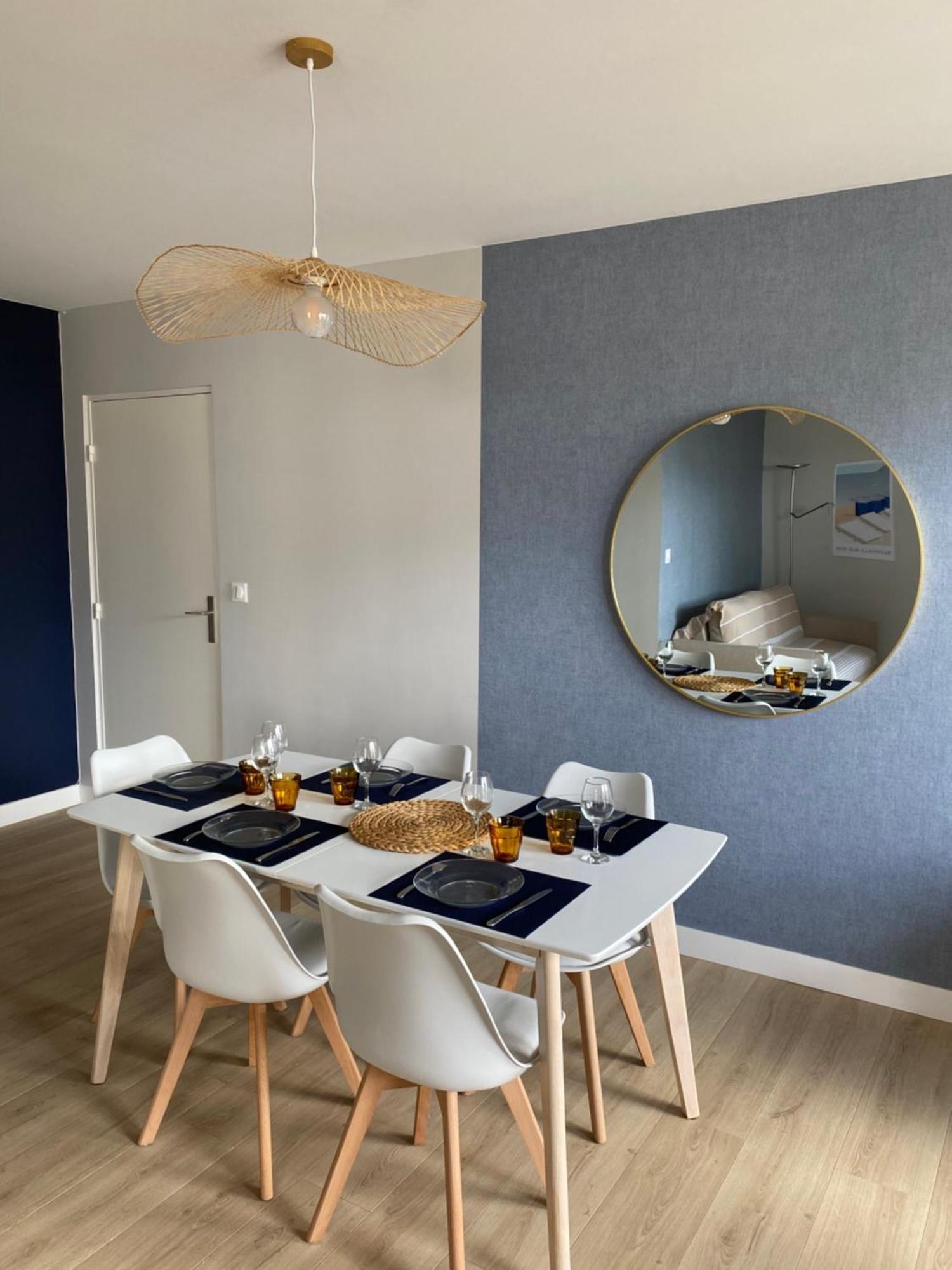 Appartement 65M2 Avec Balcon Vues Partielles Mer A 150M De La Plage Et Centre, Wifi Et Parking Prive Blonville-sur-Mer Esterno foto