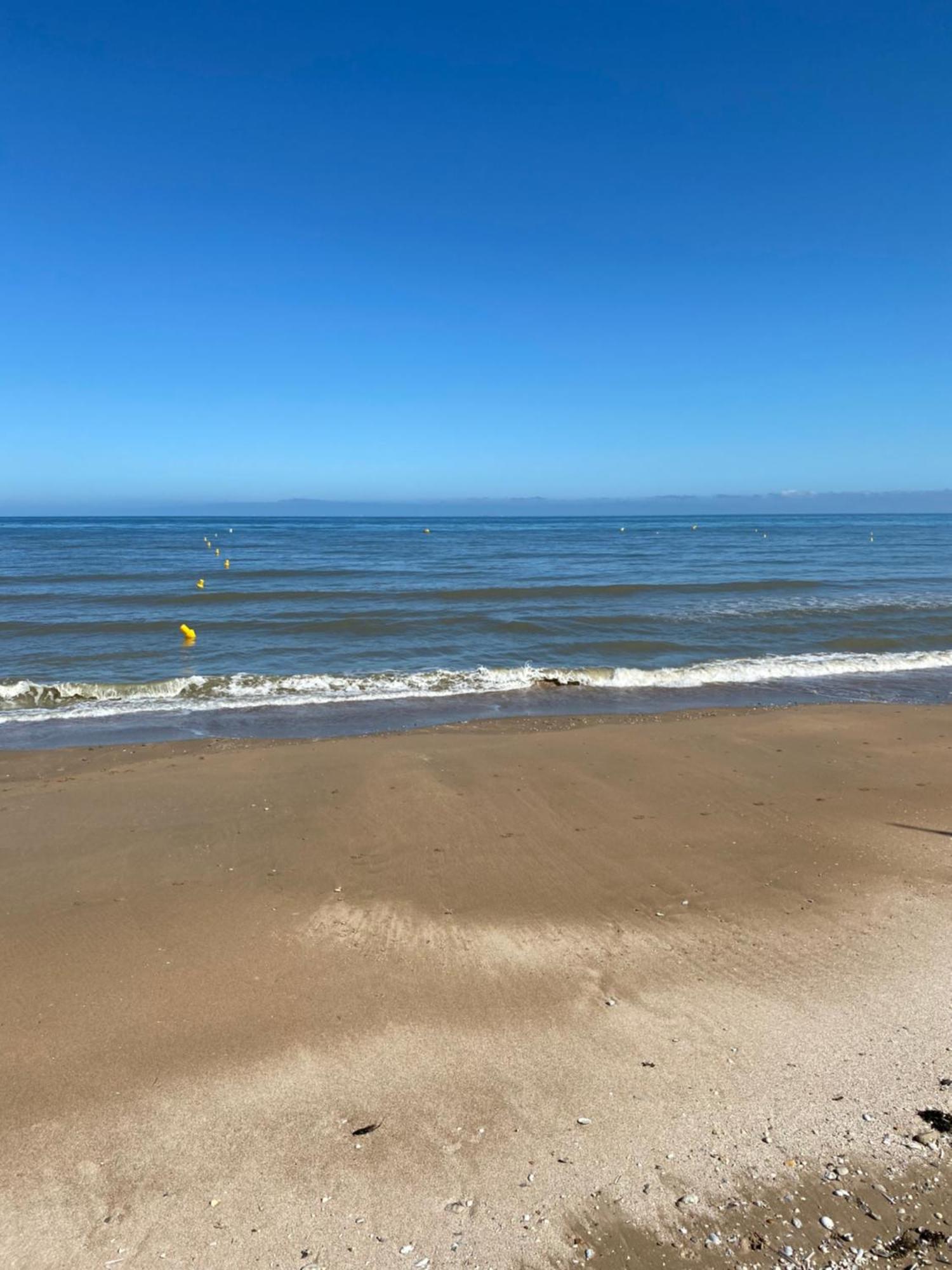 Appartement 65M2 Avec Balcon Vues Partielles Mer A 150M De La Plage Et Centre, Wifi Et Parking Prive Blonville-sur-Mer Esterno foto